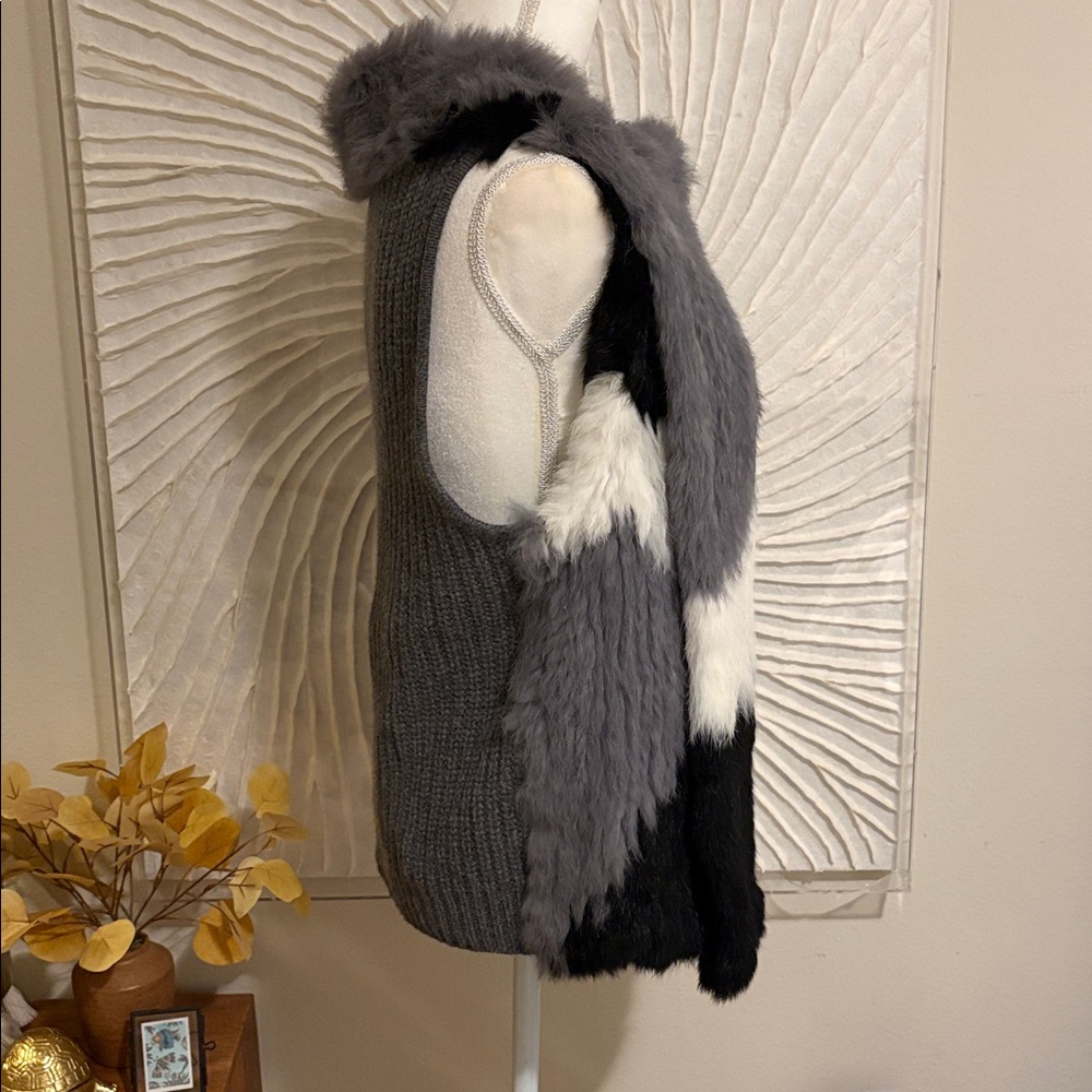 100% Rabbit Fur & Cashmere Bloomingdale’s Top/Vest - Picture 8 of 13